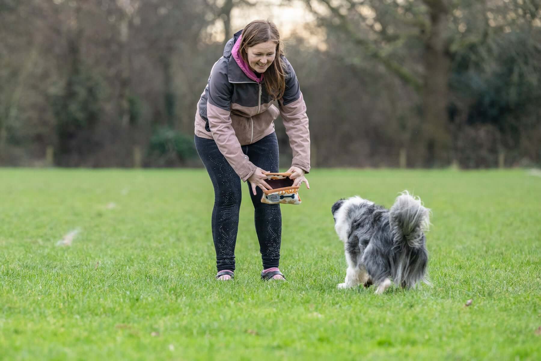 Our highly versatile set of three mini pouches can be used as a stand alone product or can be tucked inside other products such as the caterpillar or foraging bag for added enrichment to create a more challenging foraging environment. Each pouch can also
